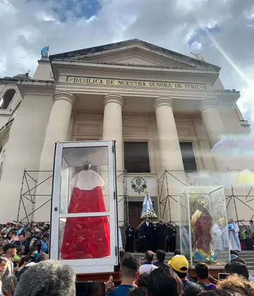 Momento de devoción en el camino a Itatí